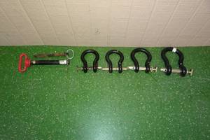 lot 351 image: Heavy Duty Hitch Pins and Clevis