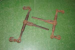 lot 6 image: 2 Ratchet Binder Turnbuckles