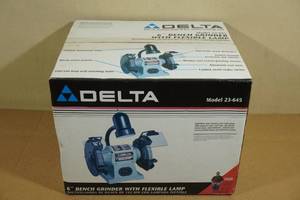 lot 8 image: Delta 6 Bench Grinder with Flexible Lamp