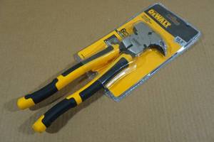 lot 16 image: DeWalt Fencing Pliers