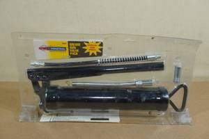 lot 20 image: OEM Grease Gun Value Pack