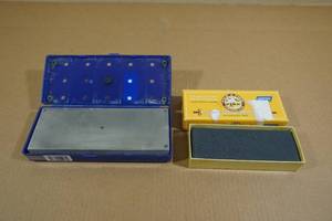 lot 29 image: 2 Combination Bench Stones