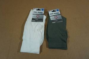 lot 54 image: 2 Pairs Fox River Wick Dry Lightweight Liners -Mens Medium