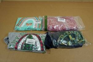 lot 63 image: 4 Womens Christian T-Shirts -Small