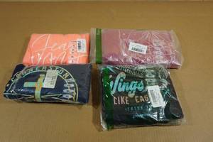 lot 64 image: 4 Womens Christian T-Shirts -XL