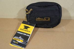 lot 71 image: Mountainsmith Sidekick Small Waistpack