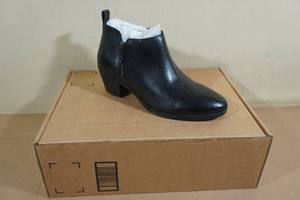 lot 85 image: Vionic Womens Vivien Cecily Ankle Boot -Size 10