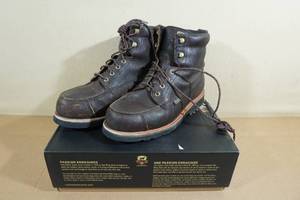 lot 97 image: Irish Setter Mens 7 Wingshooter Work Boots -Size 12