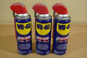 lot 118 image: 3 Cans WD-40