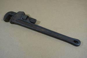 lot 120 image: Vintage Ridgid 18 Pipe Wrench