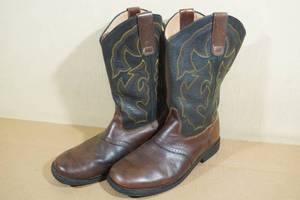 lot 139 image: Wrangler Leather Western Boots -Mens Size 9