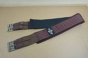 lot 146 image: Professionals Choice Girth -54