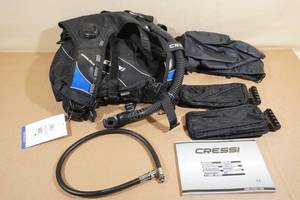 lot 163 image: Cressi Travelight Lightweight BCD -Size Medium