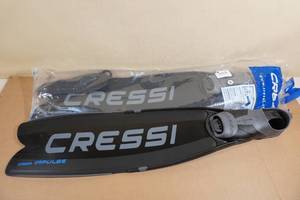 lot 172 image: Cressi Gara Impulse Free Diving Fins -Size 8-9
