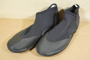 lot 182 image: Cressi Ibiza 3mm Dive Shoes -Size 11