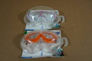 lot 183 image: 2 Cressi Baloo Kids Swim Masks