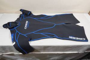 lot 184 image: Cressi Tortuga 2.5mm Mens Wetsuit -XXL6