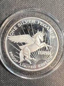 1 TROY OZ .999 FINE SILVER 1985 PROOF PEGASUS ROUND IN AIRTITE