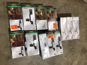 Lot of assorted Defiant Entry Door Handle customer returns