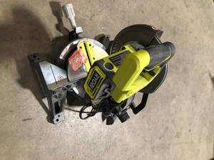 RYOBI 9 Amp Corded 7-14 in. Compound Miter Saw missing dustbag used customer return review pictures