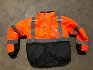 Ergodyne Mens Medium Orange High Visibility Reflective Bomber Jacket with Zip-Out Fleece see pictures customer return