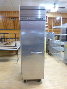 lot 23 image: Beverage Air E Series Cooler