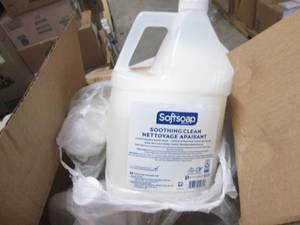 2 Gallons Soothing Clean Softsoap ...