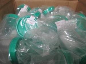 Case of Kendall 4 oz Specimen Conta...