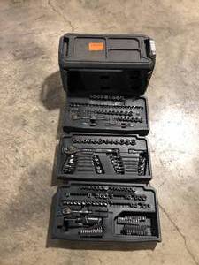 lot 9 image: HUSKY MECHANIC TOOL SET Open Box customer return see pictures