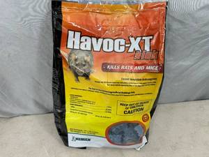 lot 24 image: New 8 lb Bag of Neogen Havoc-XT Blok Mice and Rat Poison