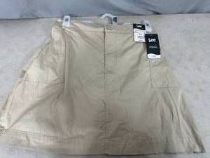 lot 42 image: Brand New Lee Womens Skort