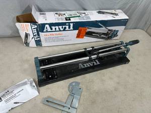 lot 72 image: 14 inch Tile Cutter
