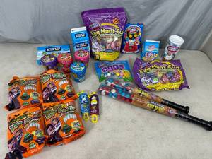 lot 101 image: Assorted Candy, Bubblegum, Gummy Dips, and More