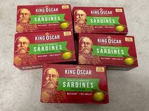 lot 126 image: 5 New King Oscar Sardines in Olive Oil