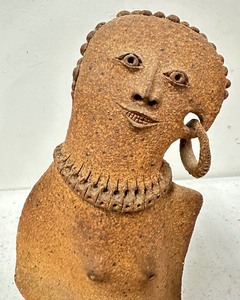 Small Bora Terracotta Female Figure&nbsp