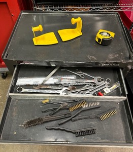 Craftsman Rolling Tool Chest with Tools