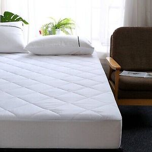 lot 11 image: Waterproof Quilted Mattress Pad - Made By Design - Queen