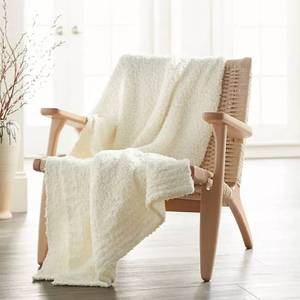 lot 9 image: Members Mark Luxury Premier Collection Soft Textured Throw - Ivory