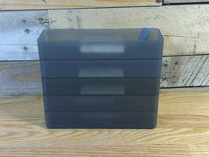 lot 97 image: FIVE (5) Small Plastic Bathroom Trays - Brightroom