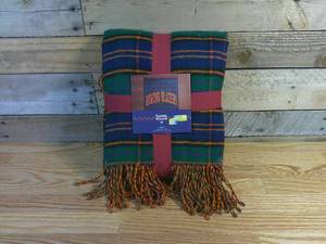 lot 130 image: Rowing Blazers Throw Blanket