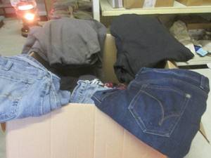 lot 230 image: (EW6) Box Full of Assorted Clothes ...