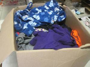 lot 231 image: (EW7) Box Full of Assorted Clothes ...