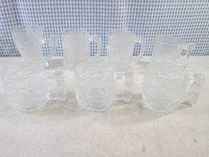 lot 257 image: (EW3) Assorted McDonalds Flintstone...