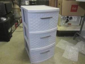 lot 280 image: (EC1) Sterilite 3-Drawer Organizer...