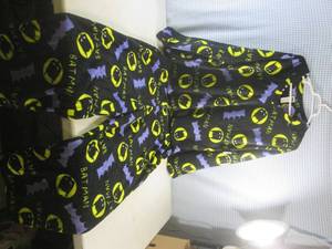 lot 297 image: (CS) Batman Sleepwear Top 2X (18W-2...