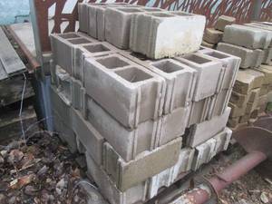 lot 312 image: (OUT) Concrete Blocks Approx 45...