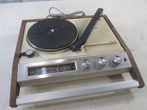 lot 91 image: (D-3) Vintage Taya Solid State Radi...