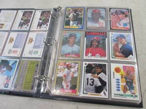 lot 95 image: (BS) 3-Ring Binder Full of Assorted...