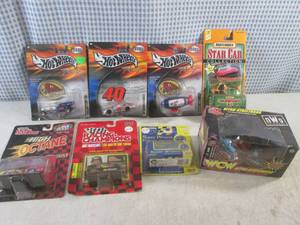 lot 148 image: (CSB) Assorted Hot Wheels Matchbox ...