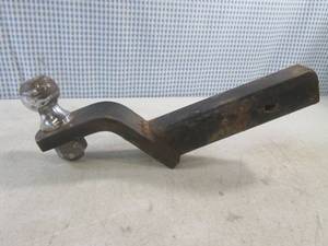 lot 154 image: (EC1) Reese Trailer Hitch Receiver ...